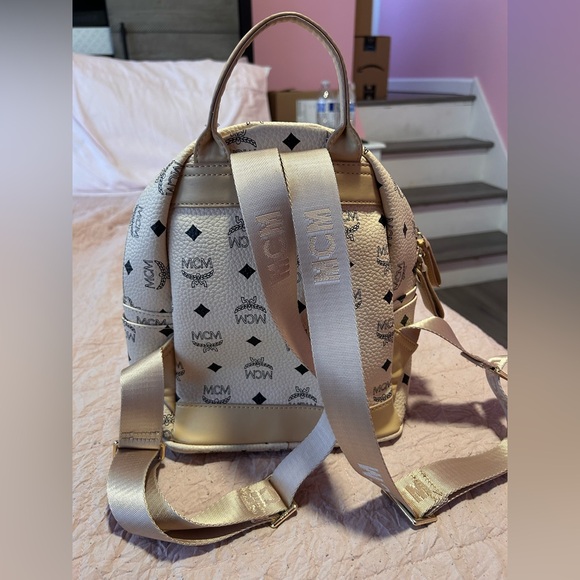 MCM Mini Backpack - Picture 3 of 10